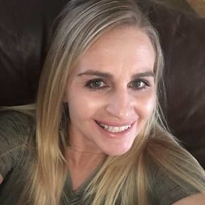 Meet your Posher, Monica